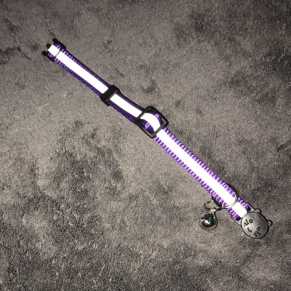 Bemix pets breakaway reflective Purple collar with bell New - Picture 3 of 4